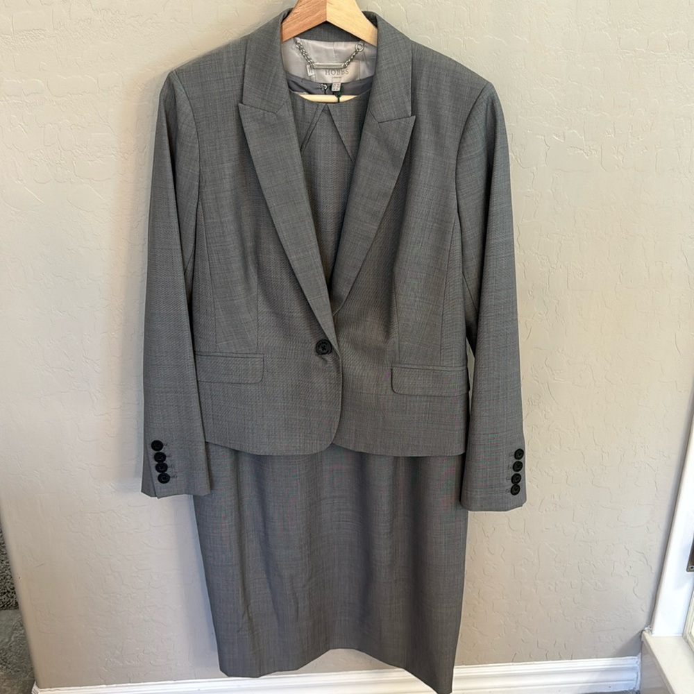 Gray Hobbs London NWT Women's Dress Suit